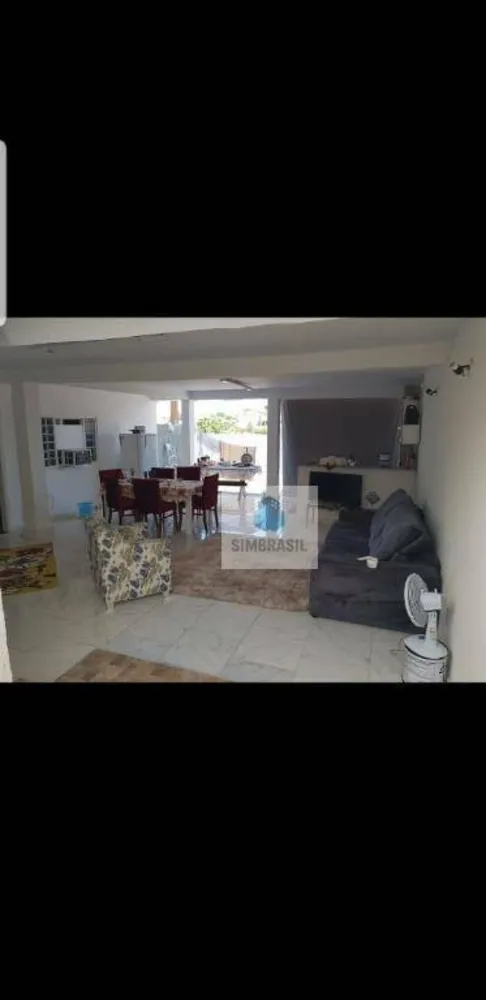 Casa, 3 quartos, 271 m² - Foto 1