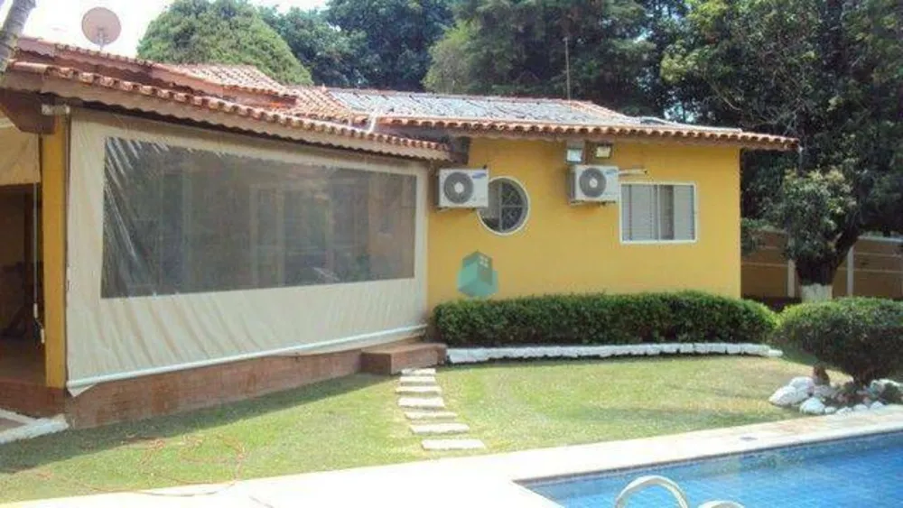 Chácara, 3 quartos, 2500 m² - Foto 1
