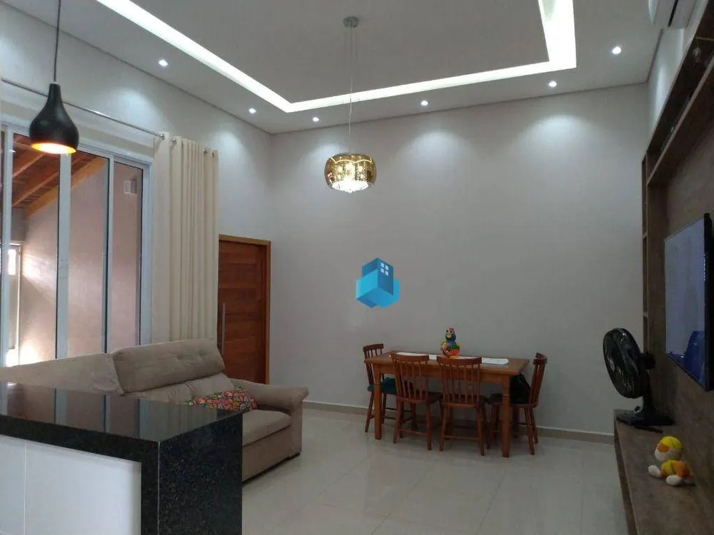 Casa, 3 quartos, 132 m² - Foto 2