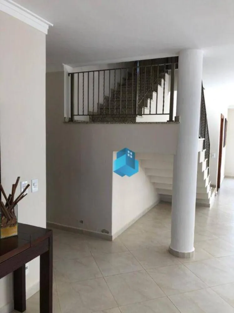 Casa, 3 quartos, 273 m² - Foto 4