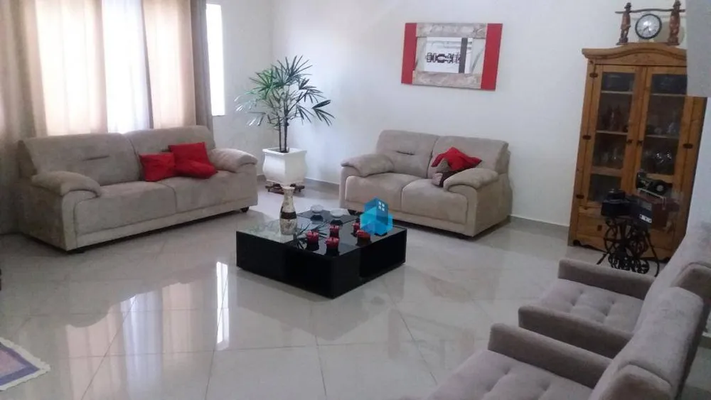 Casa, 4 quartos, 250 m² - Foto 3