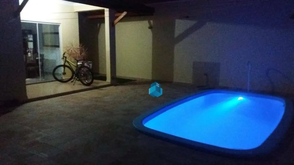 Casa, 4 quartos, 250 m² - Foto 4