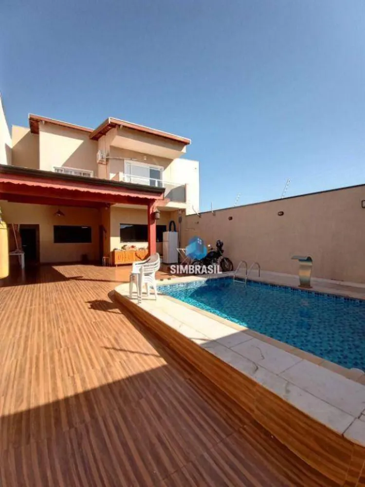 Casa, 3 quartos, 160 m² - Foto 1