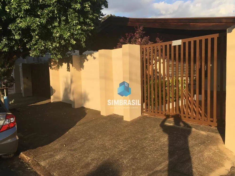 Casa, 3 quartos, 218 m² - Foto 2