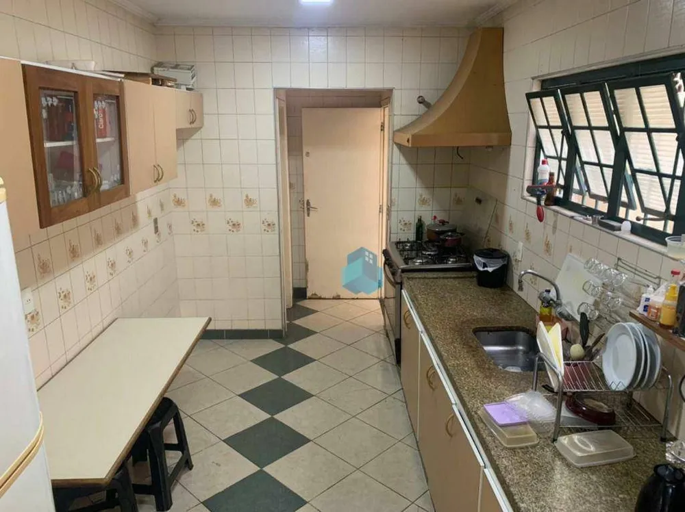 Casa, 3 quartos, 248 m² - Foto 1