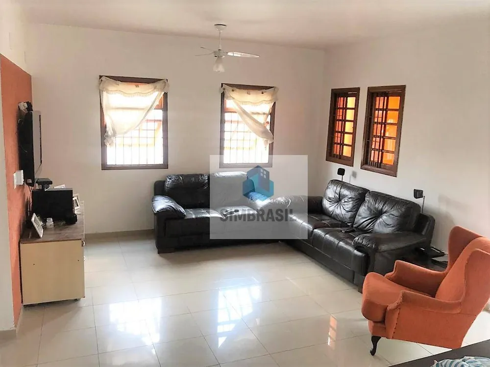 Casa, 3 quartos, 208 m² - Foto 1