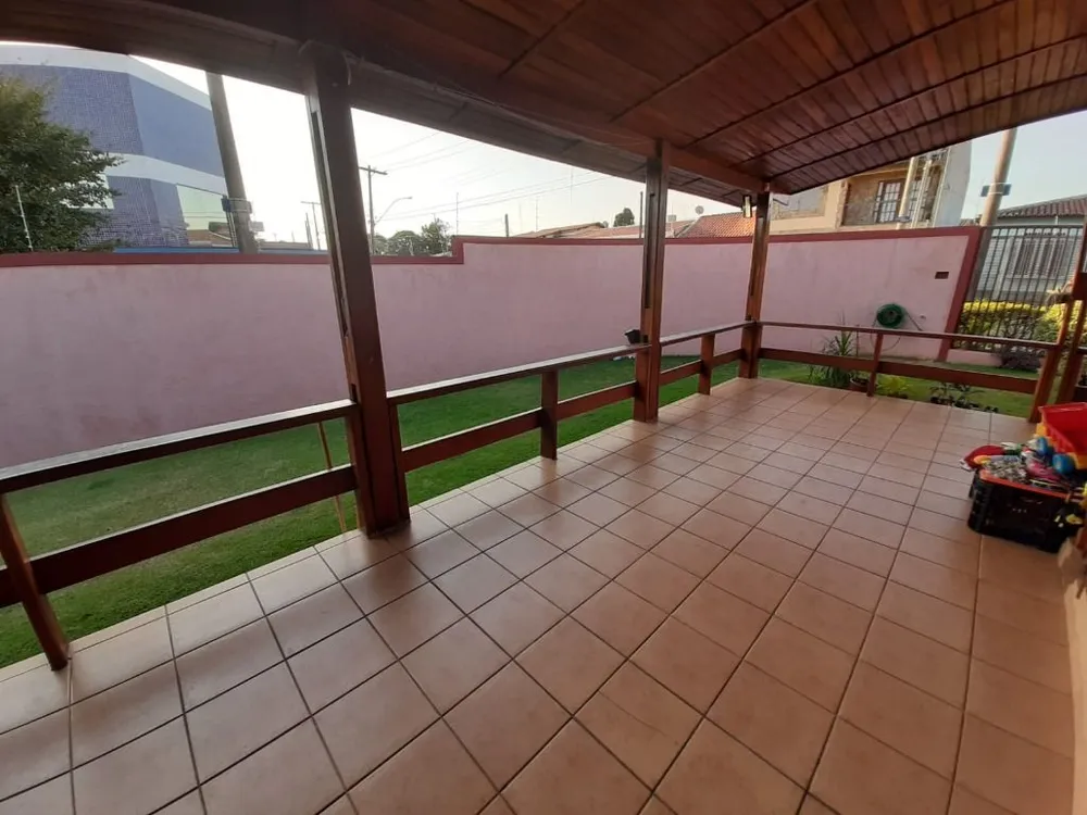 Casa, 3 quartos, 250 m² - Foto 2