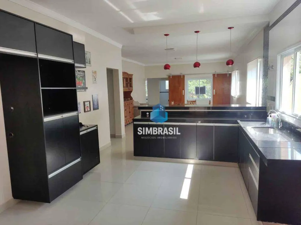 Casa, 4 quartos, 240 m² - Foto 2
