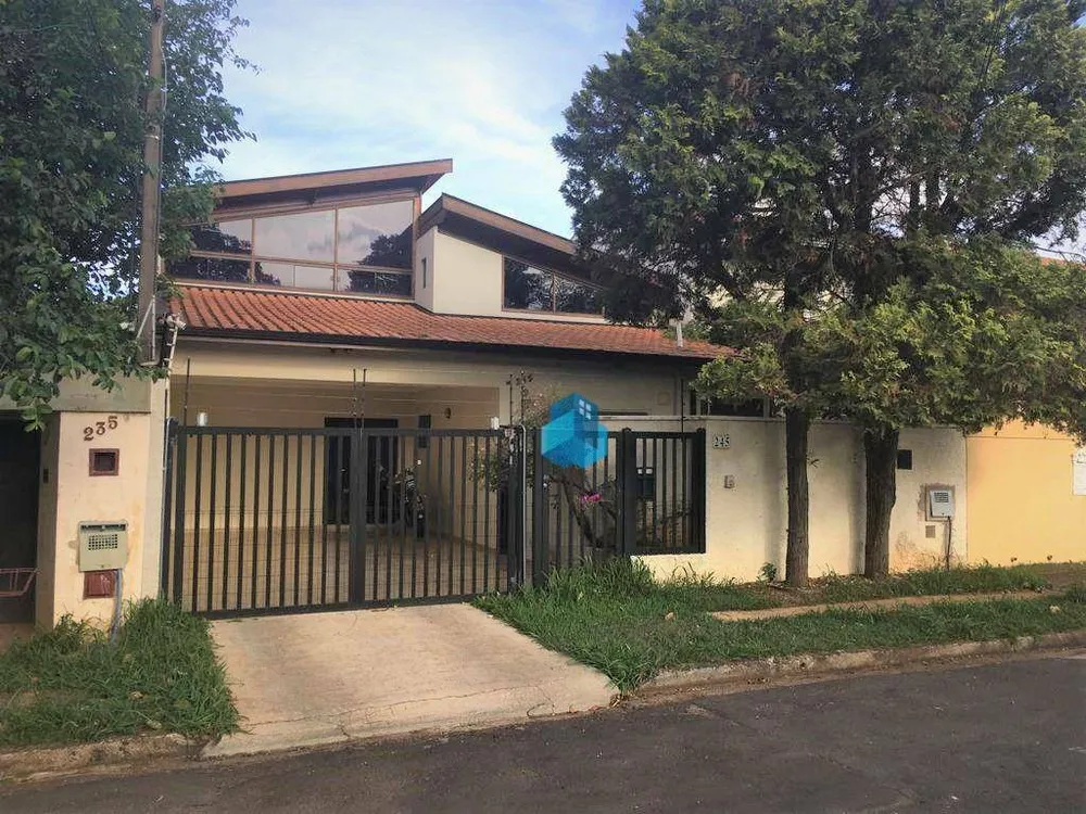Casa, 3 quartos, 200 m² - Foto 1