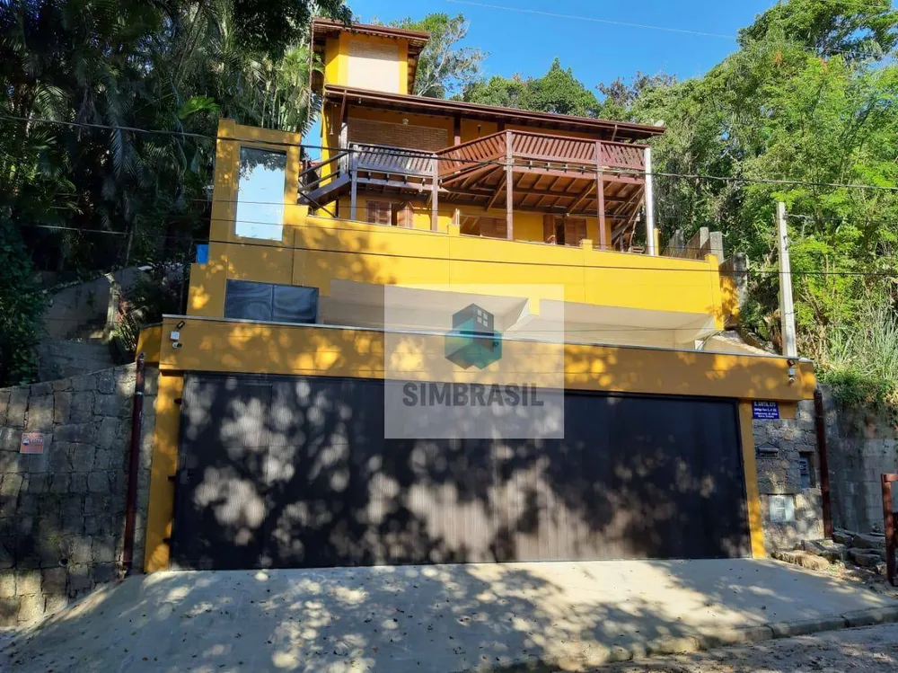 Casa, 3 quartos, 280 m² - Foto 1