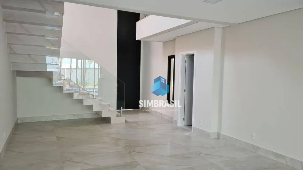 Casa, 3 quartos, 246 m² - Foto 4