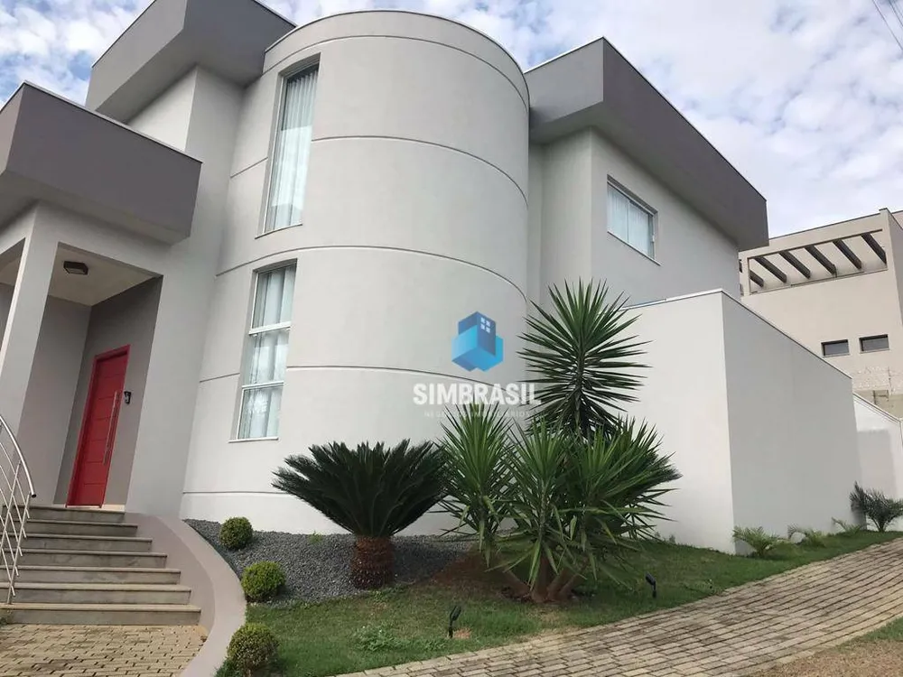 Casa, 3 quartos, 290 m² - Foto 4