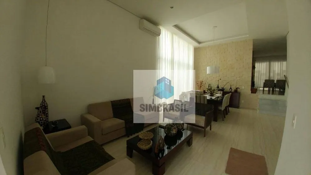 Casa, 3 quartos, 205 m² - Foto 1