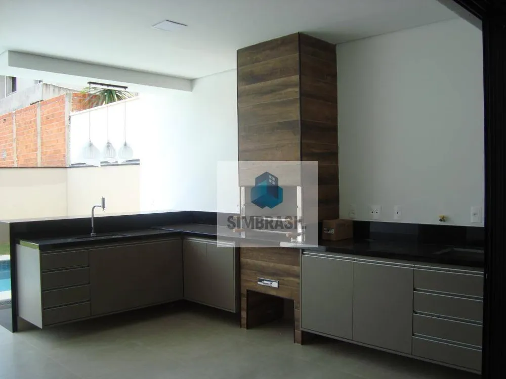 Casa, 3 quartos, 298 m² - Foto 4