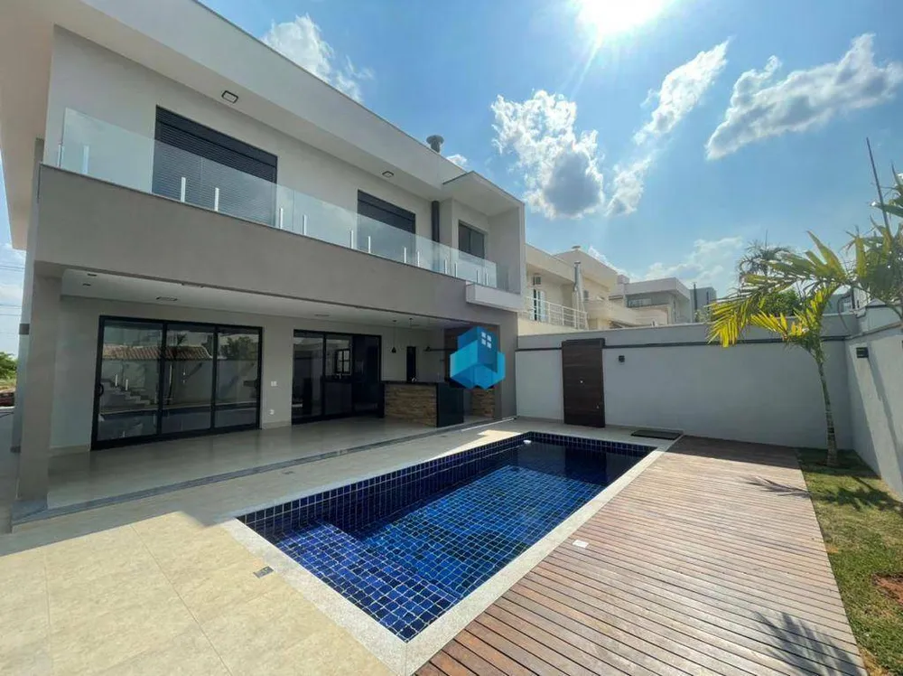 Casa, 4 quartos, 330 m² - Foto 1