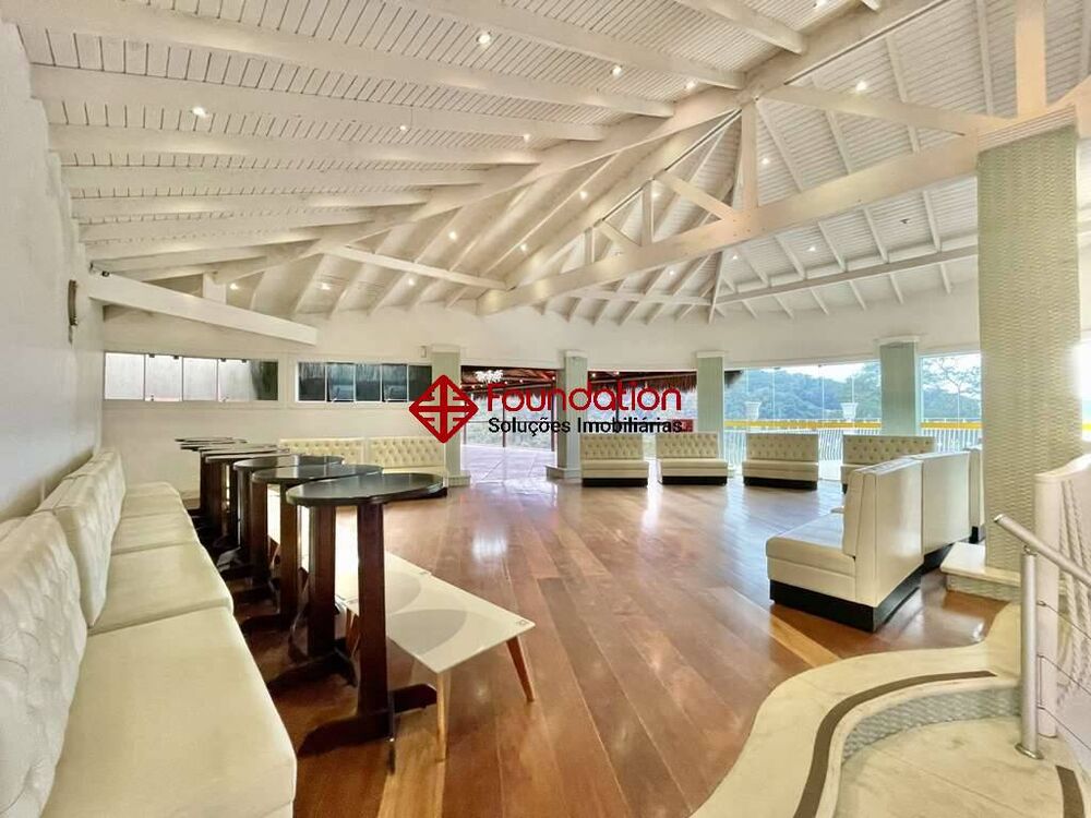 Casa de Condomínio à venda com 1 quarto, 1634m² - Foto 13