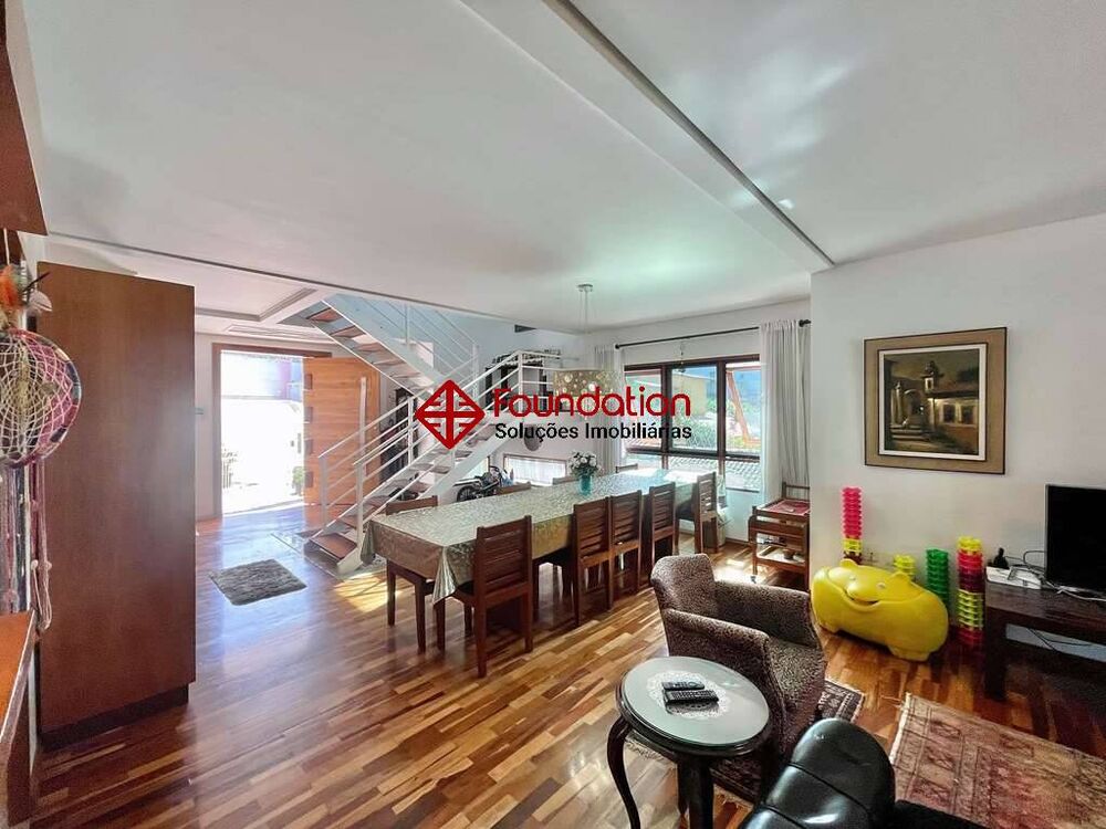 Casa de Condomínio à venda com 3 quartos, 357m² - Foto 10