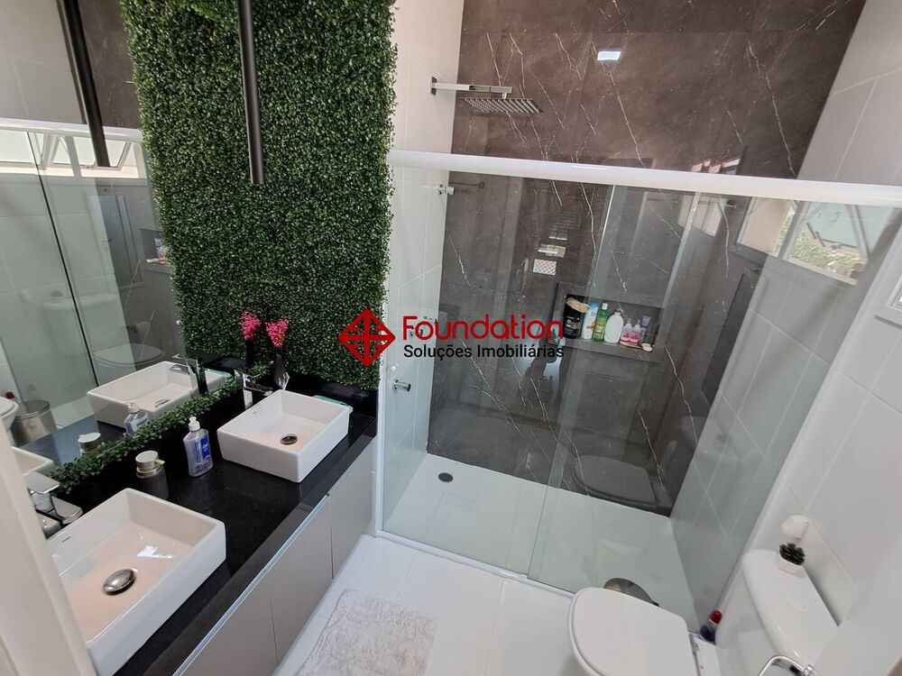 Casa de Condomínio à venda e aluguel com 3 quartos, 200m² - Foto 3