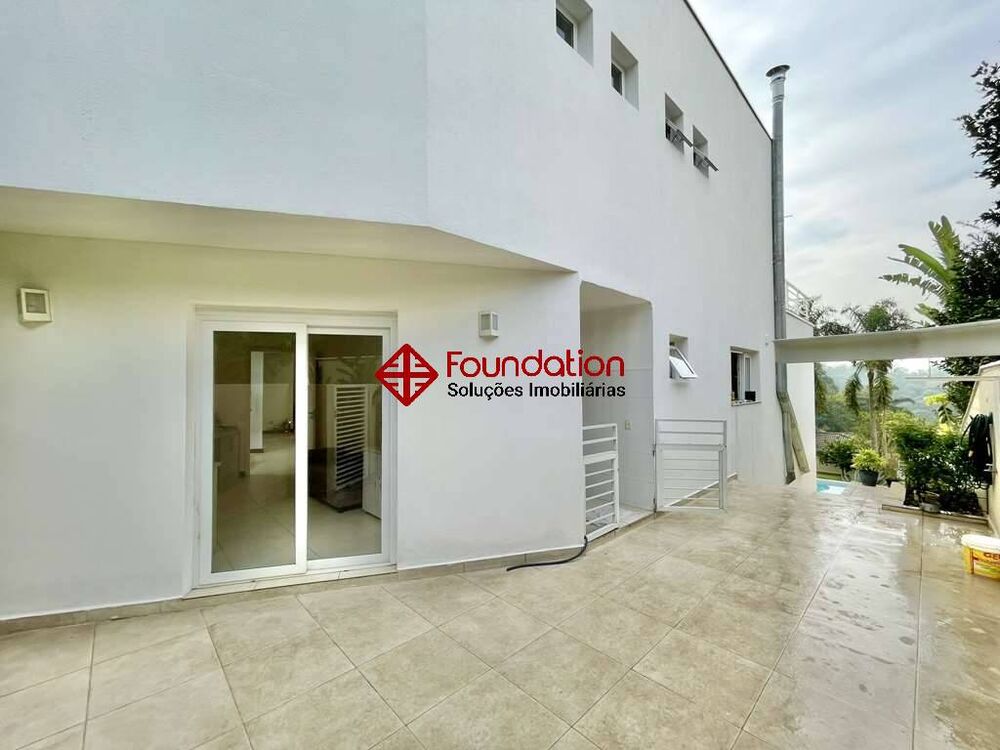 Casa de Condomínio à venda com 4 quartos, 488m² - Foto 4