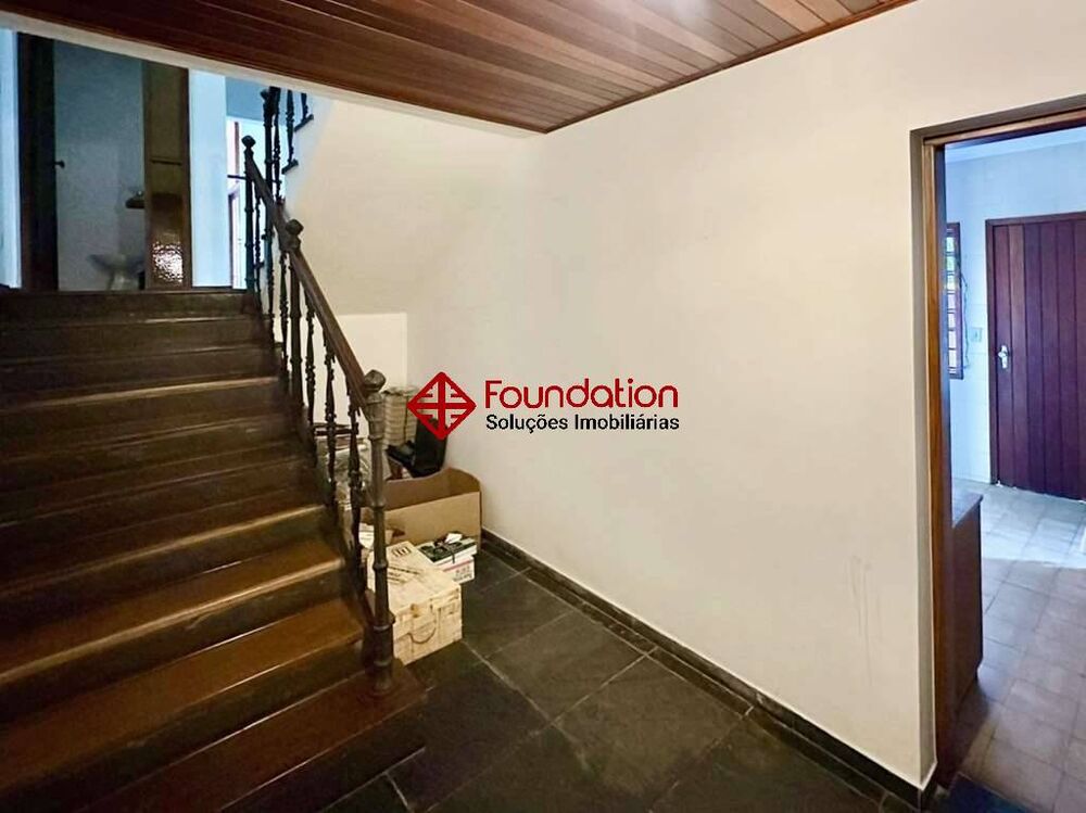 Casa de Condomínio à venda com 4 quartos, 417m² - Foto 1