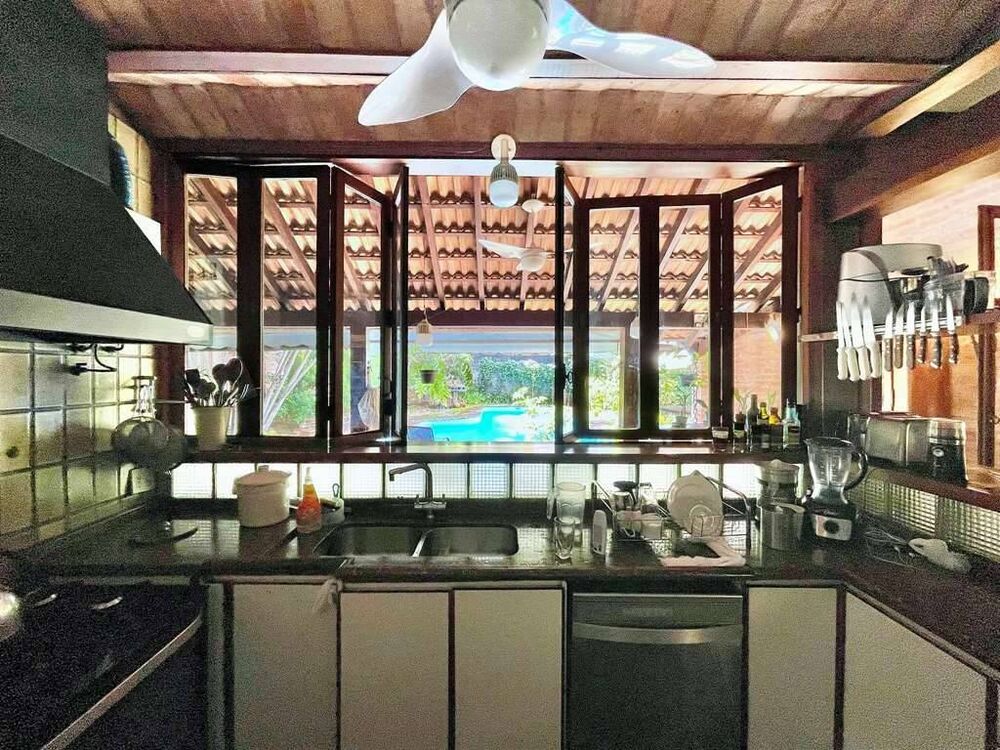 Casa à venda com 3 quartos, 363m² - Foto 10
