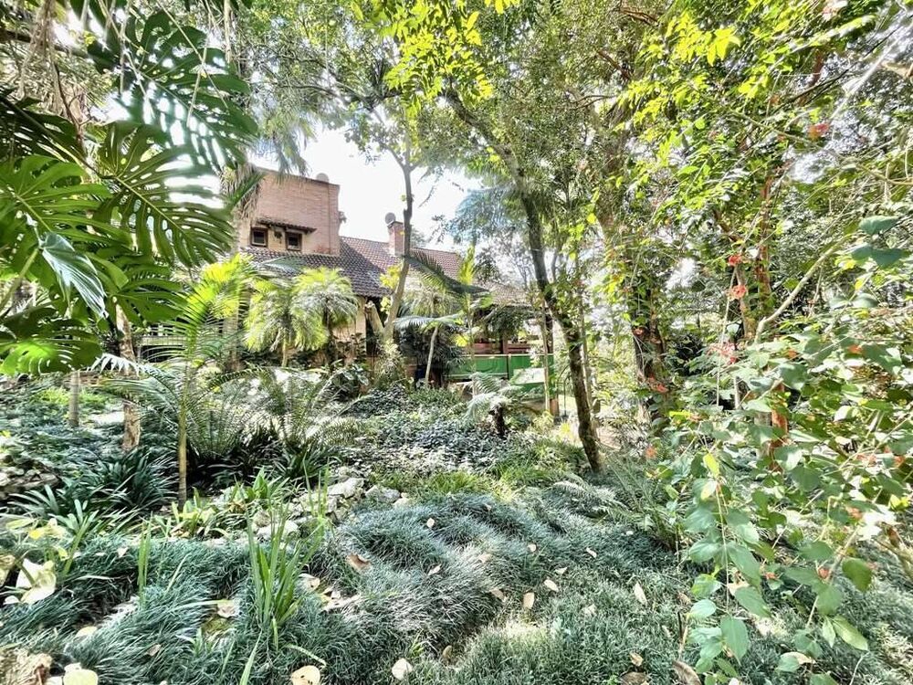 Casa à venda com 3 quartos, 363m² - Foto 40