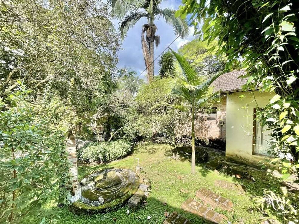 Casa à venda com 3 quartos, 363m² - Foto 37