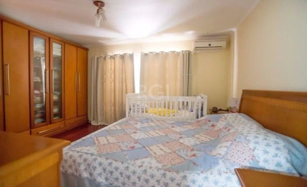 Casa, 3 quartos, 309 m² - Foto 1