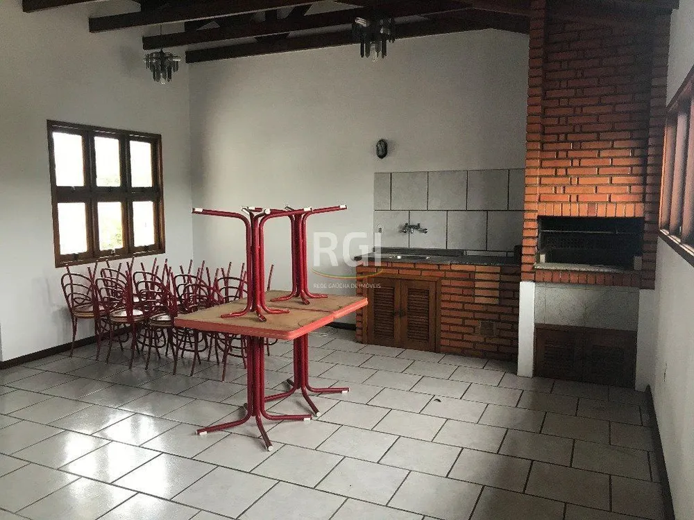 Casa, 4 quartos, 240 m² - Foto 1