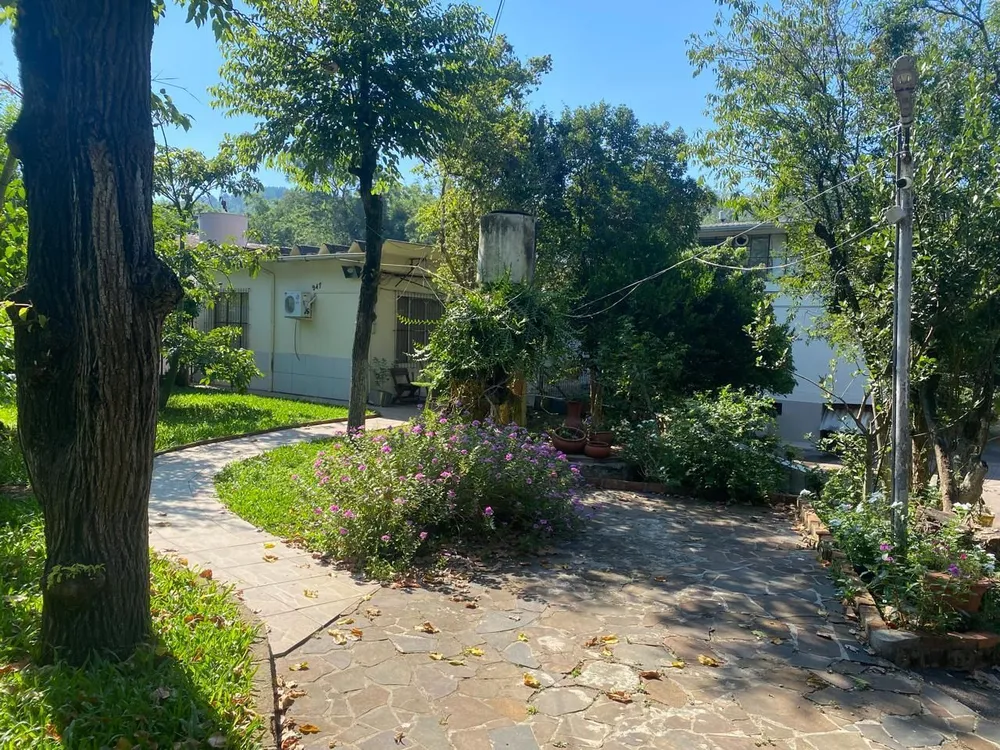 Casa, 3 quartos, 243 m² - Foto 1