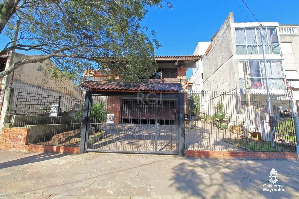 Casa, 6 quartos, 279 m² - Foto 1