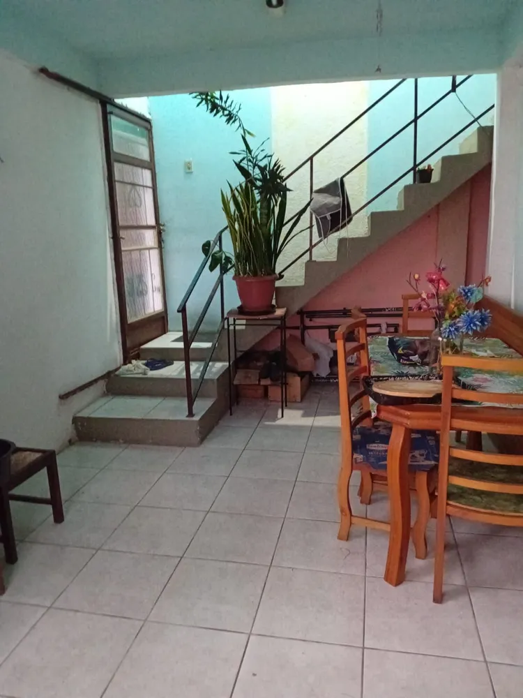 Casa, 4 quartos, 215 m² - Foto 1