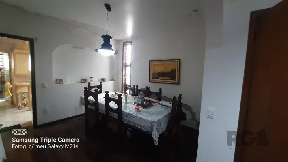 Casa, 4 quartos, 238 m² - Foto 1