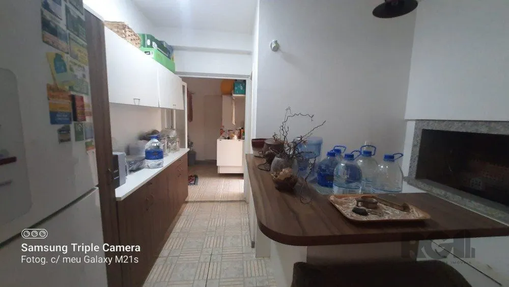 Casa, 4 quartos, 238 m² - Foto 1