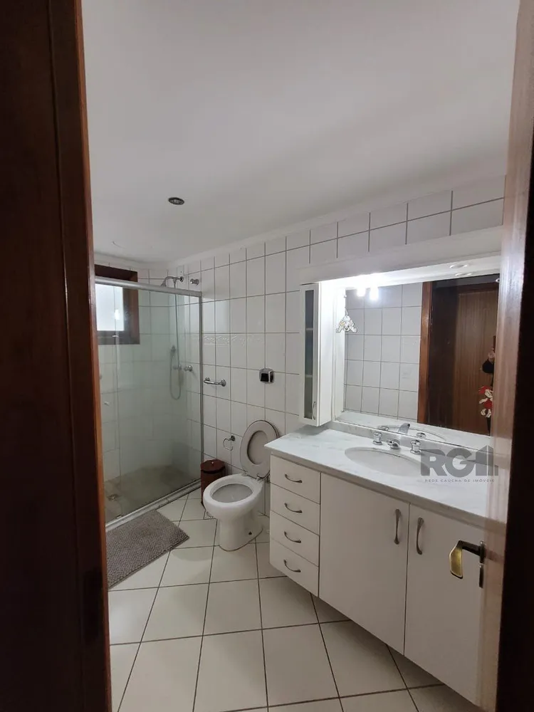 Casa, 3 quartos, 251 m² - Foto 2