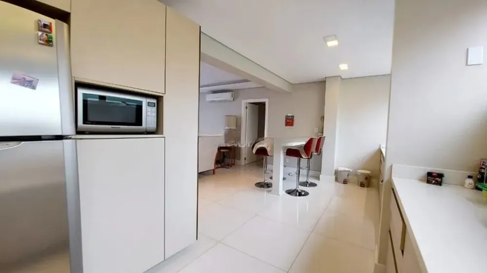 Cobertura, 3 quartos, 235 m² - Foto 13