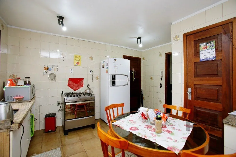 Casa, 3 quartos, 230 m² - Foto 1