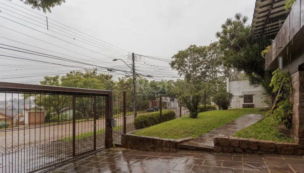 Casa, 4 quartos, 327 m² - Foto 1