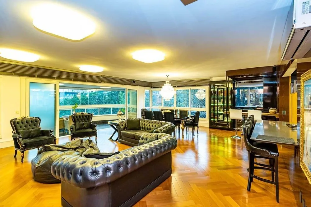Apartamento, 3 quartos, 223 m² - Foto 1