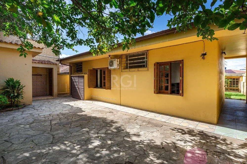 Casa, 3 quartos, 234 m² - Foto 2