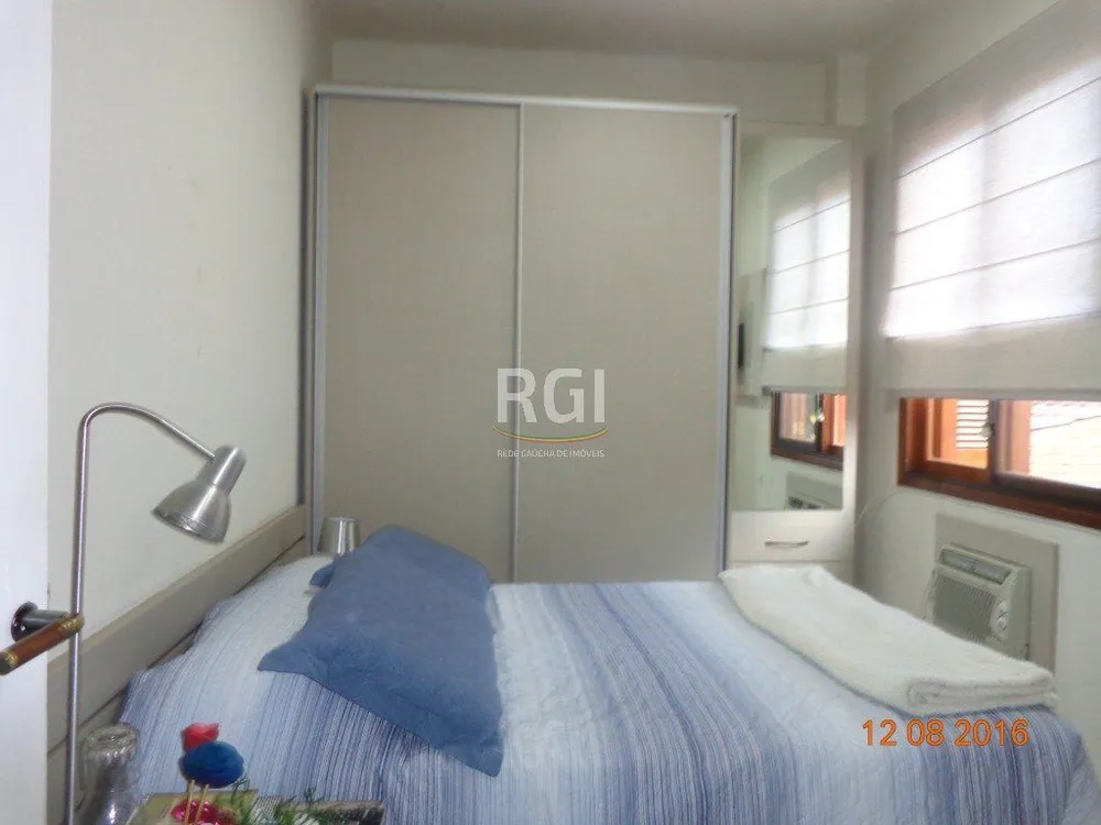 Casa, 6 quartos, 240 m² - Foto 2