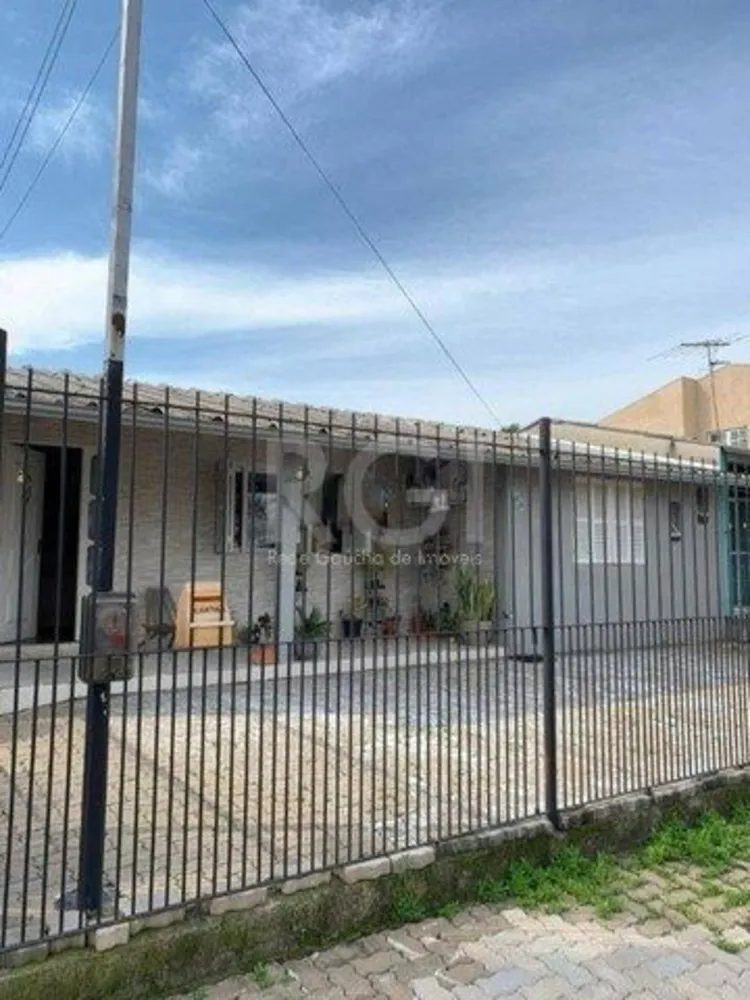 Casa, 3 quartos, 131 m² - Foto 1