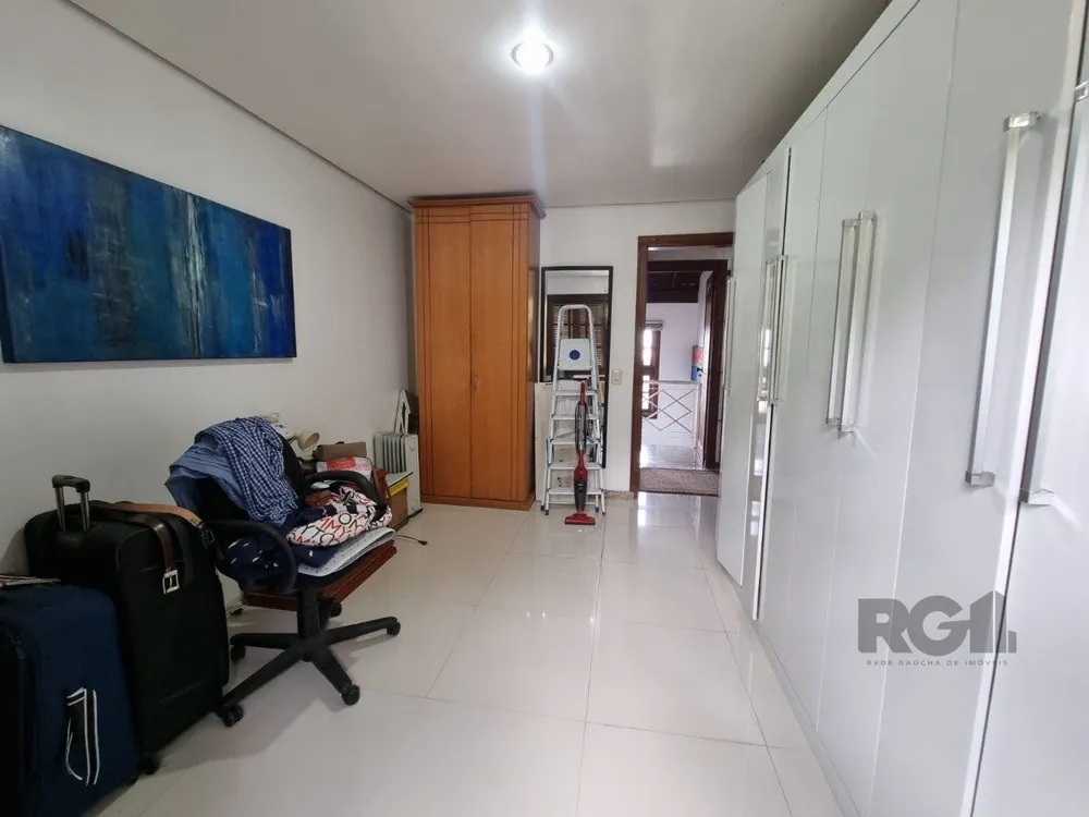 Casa, 3 quartos, 246 m² - Foto 1