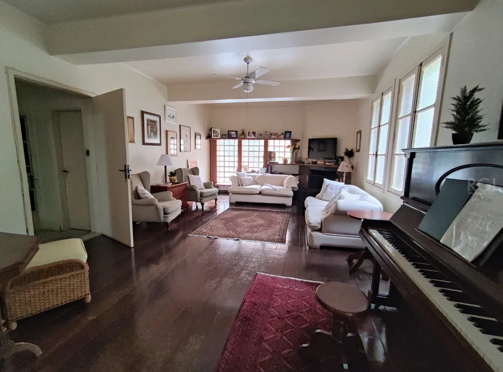 Sobrado, 4 quartos, 345 m² - Foto 1