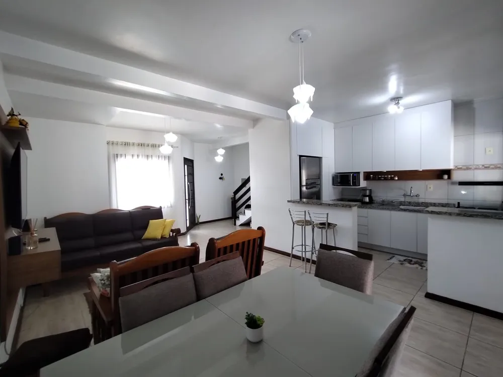 Casa, 4 quartos, 90 m² - Foto 1