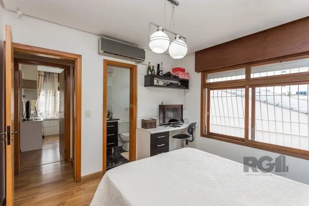 Casa, 3 quartos, 277 m² - Foto 1