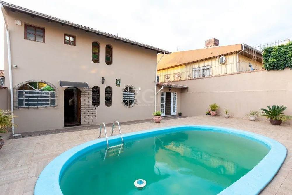 Casa, 3 quartos, 232 m² - Foto 1