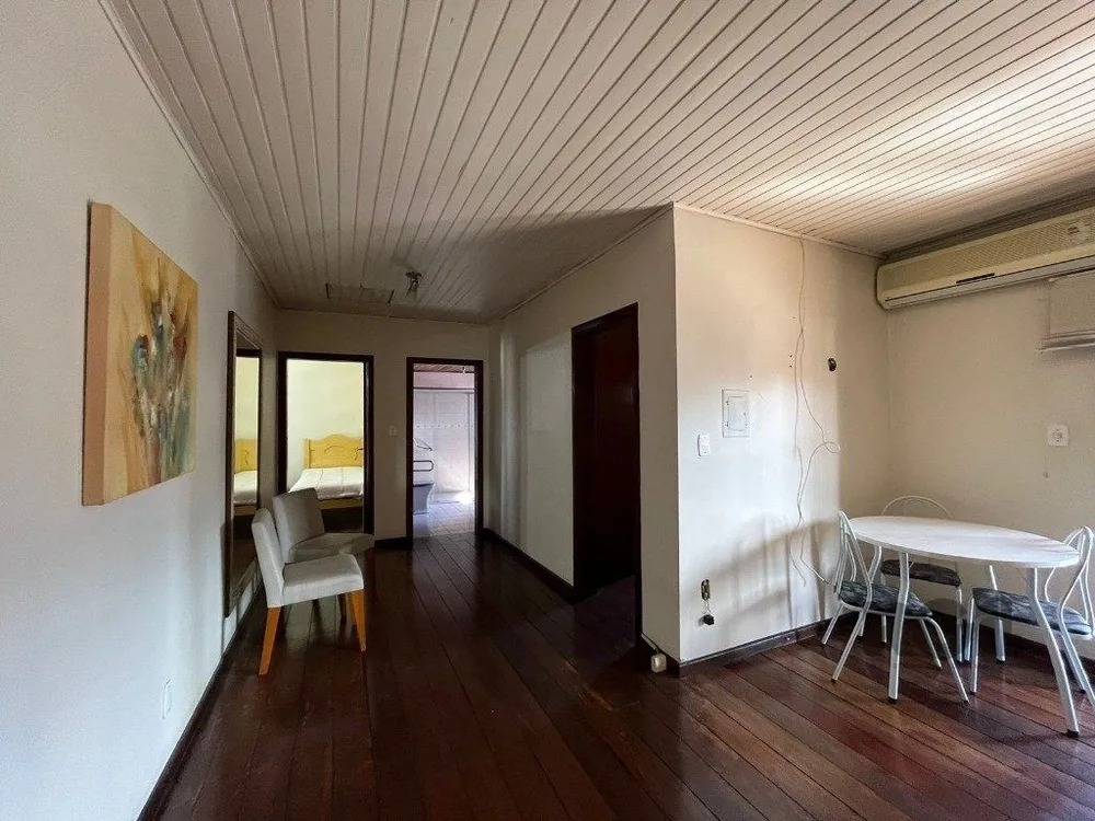 Casa, 3 quartos, 262 m² - Foto 3