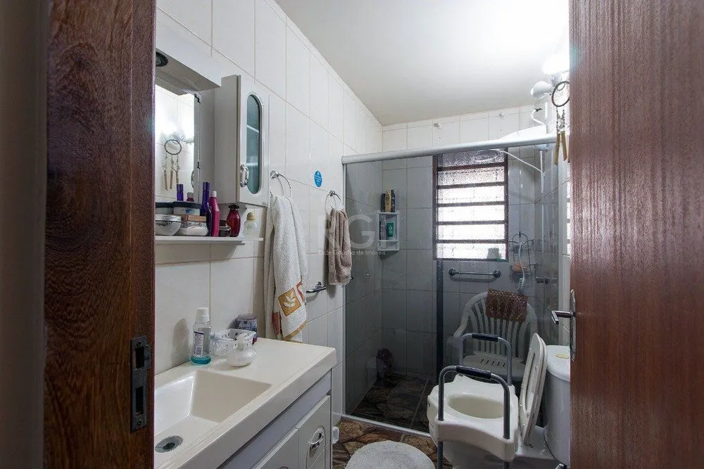 Casa, 4 quartos, 229 m² - Foto 1
