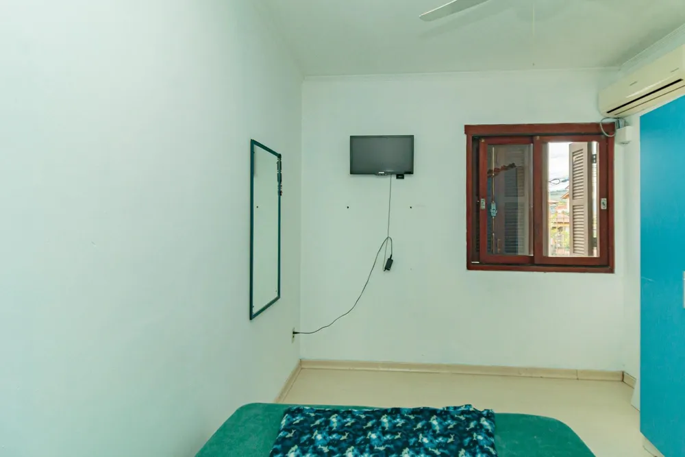 Casa, 3 quartos, 220 m² - Foto 1